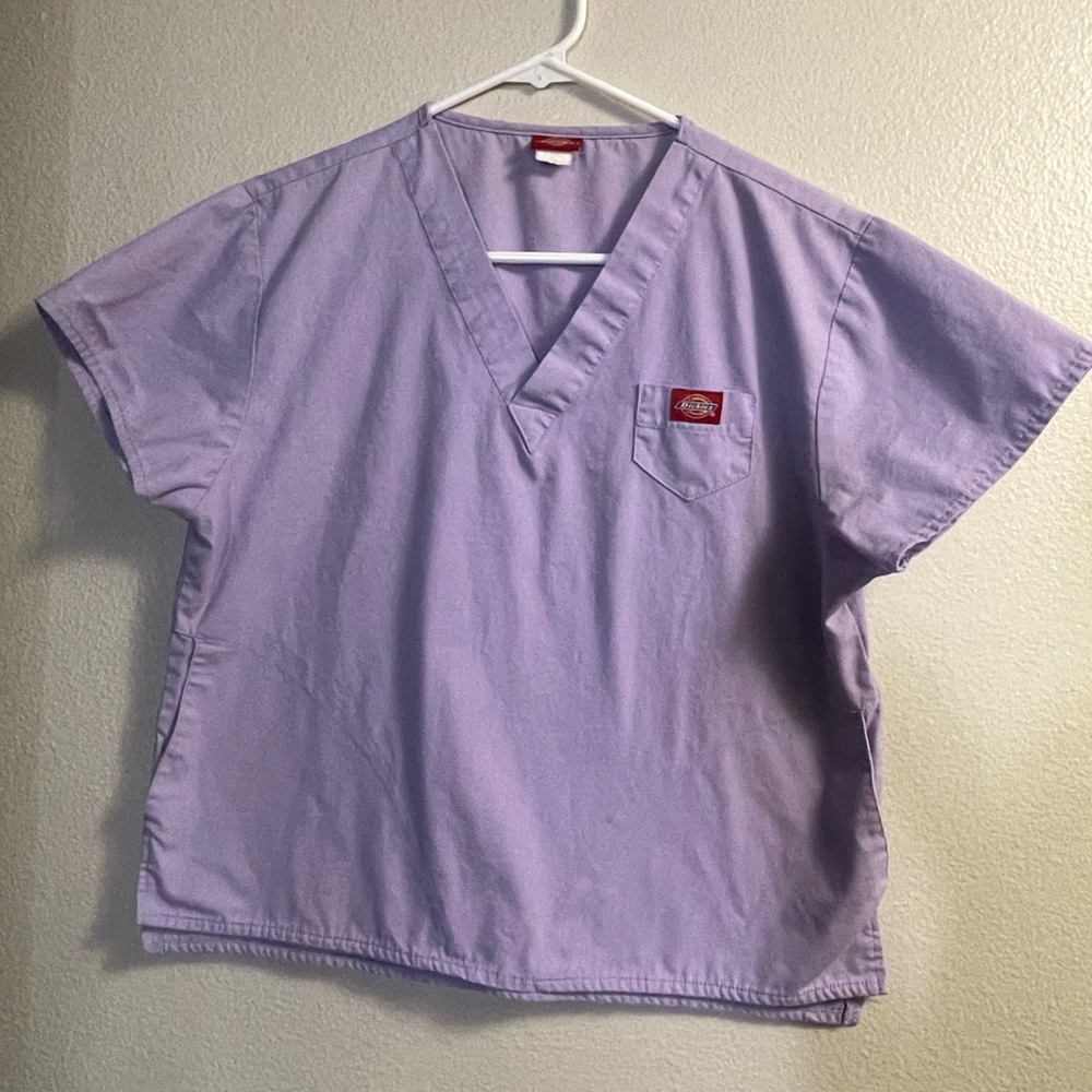 Dickies Scrub Set. Good condition. Small.